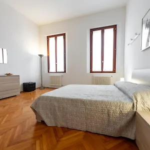 toniolo-venice-rooms.hotelslidodijesolo.com/
